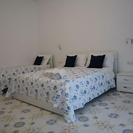 Mary'S Apartment Майори Экстерьер фото