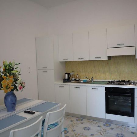 Mary'S Apartment Майори Экстерьер фото